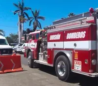 En Empalme, un Incendio destruye Casa Antigua
