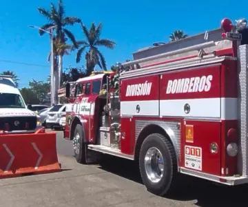 En Empalme, un Incendio destruye Casa Antigua