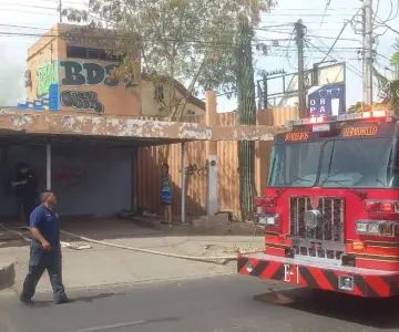 Incendio en casa deshabitada moviliza a bomberos