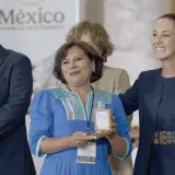 Sheinbaum anuncia aumento del 9% a maestros; CNTE lo rechaza