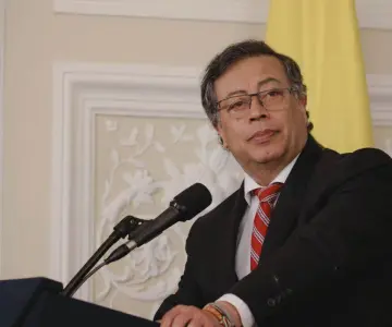 Colombia: Rechazan consulta popular de Gustavo Petro