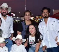 Se dan cita hermosillenses a la Expogan Sonora; traen todo el ánimo