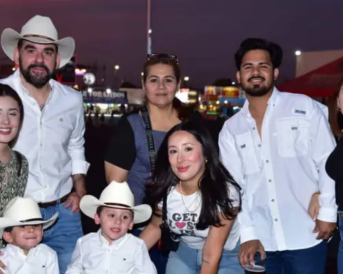 Se dan cita hermosillenses a la Expogan Sonora; traen todo el ánimo