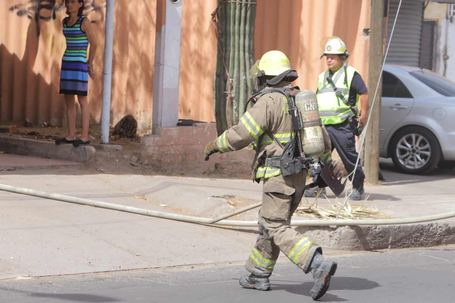 Incendio en casa deshabitada moviliza a bomberos