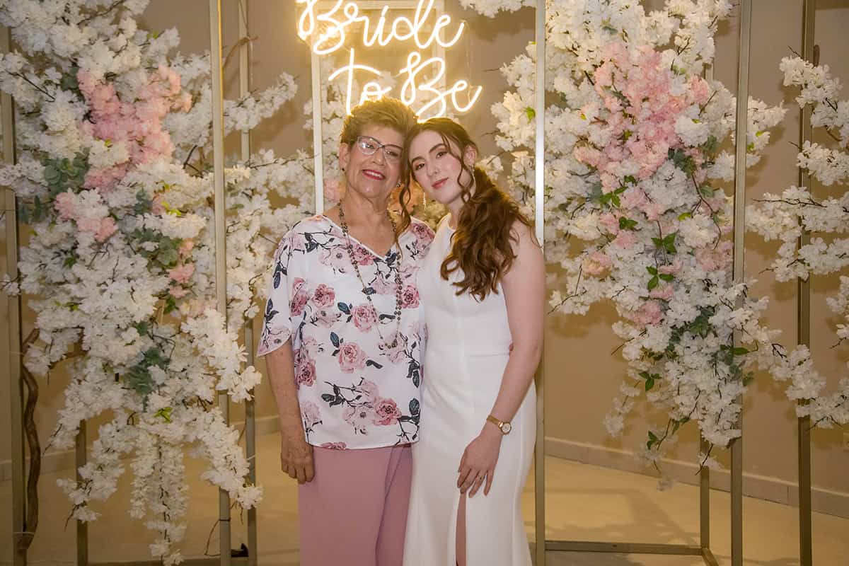 Cristina Durazo celebra una bella Despedida de Soltera