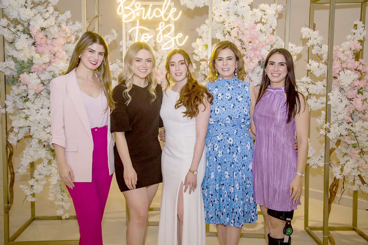 Cristina Durazo celebra una bella Despedida de Soltera