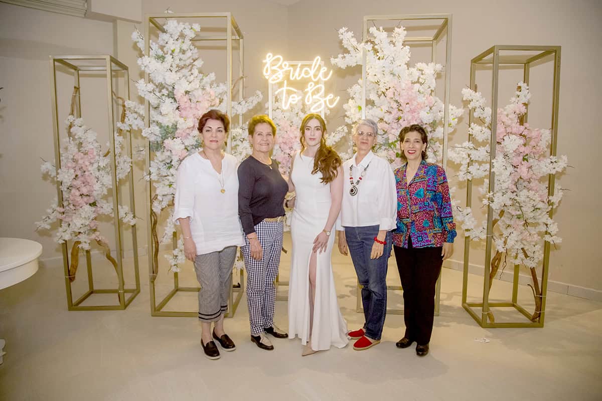 Cristina Durazo celebra una bella Despedida de Soltera
