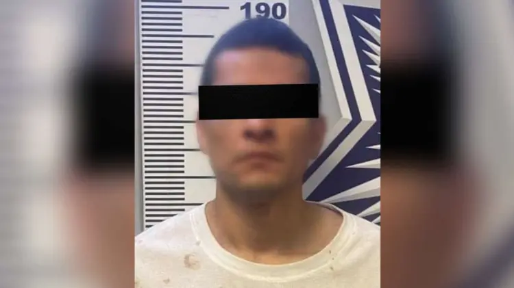 El sujeto fue detenido en el acceso de una tienda. (Foto: Especial / EXPRESO)
