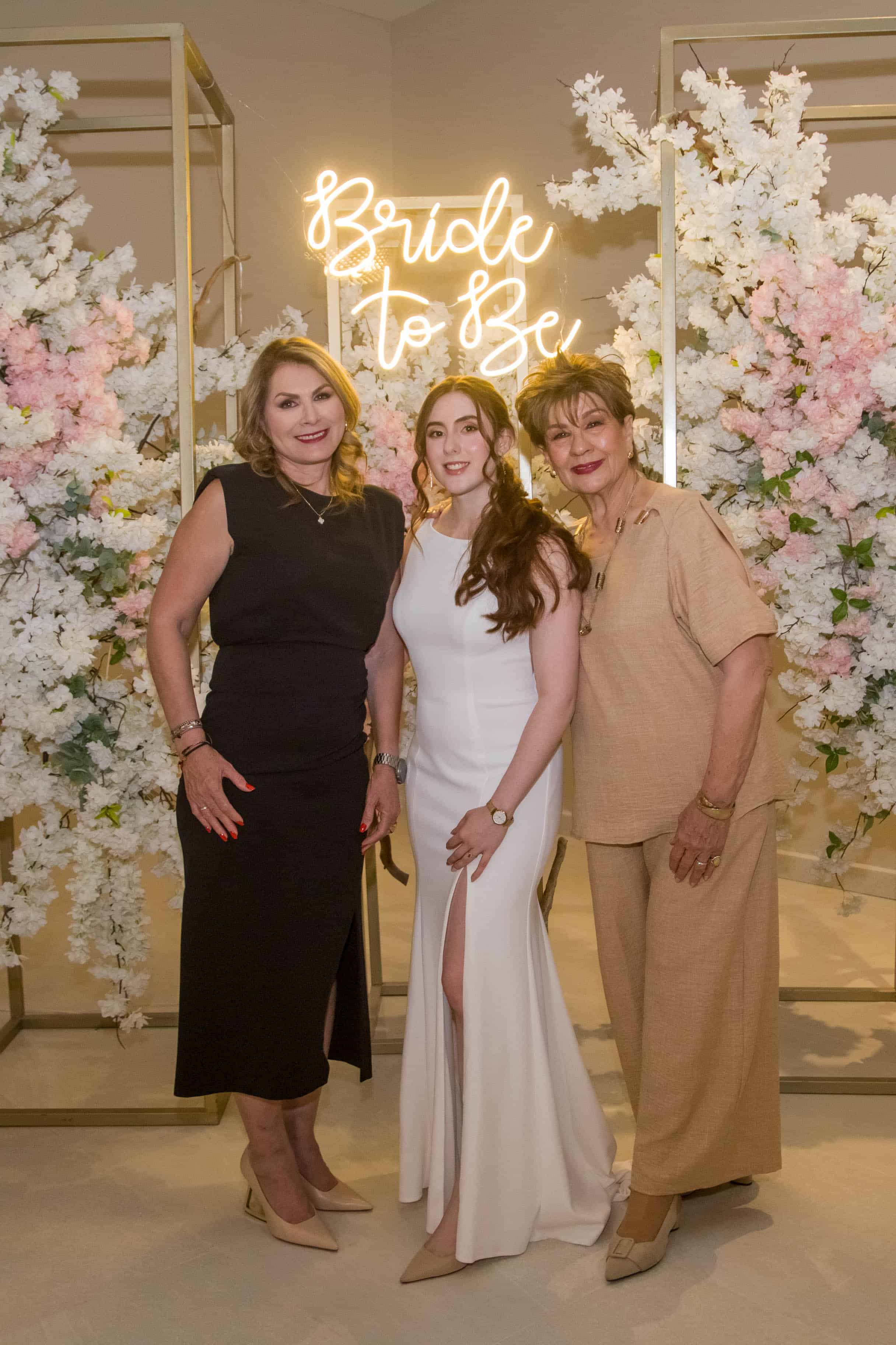 Cristina Durazo celebra una bella Despedida de Soltera
