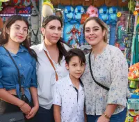 Tarde de comida, juegos mecánicos y convivencia en la Expogan Sonora 2025