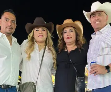 Hermosillenses llegan a la Expogan y pasan rato ameno