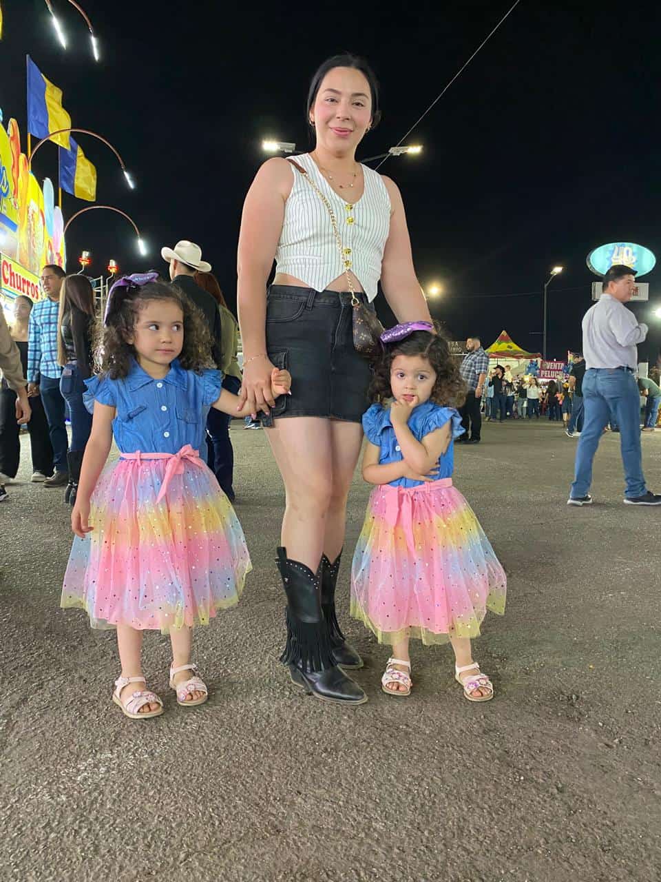 Hermosillenses llegan a la Expogan y pasan rato ameno