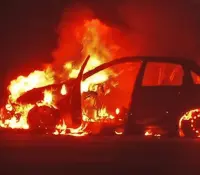 Avanzan investigaciones por incendio de vehículos en Hermosillo por reto viral