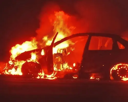 Avanzan investigaciones por incendio de vehículos en Hermosillo por reto viral