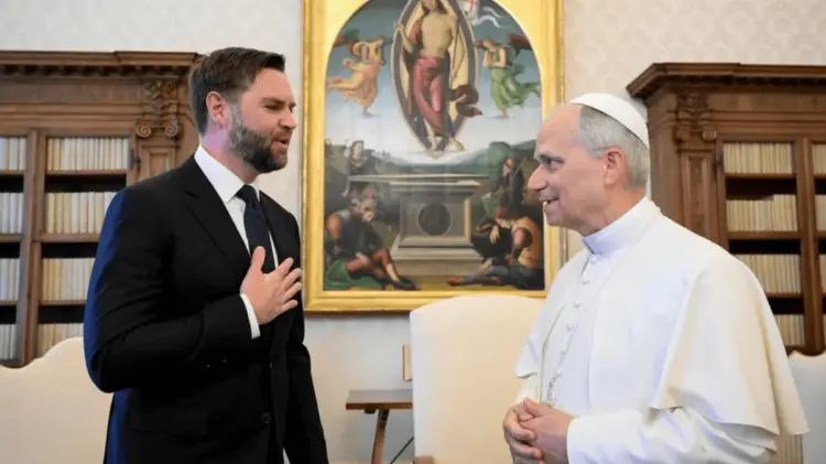El Vicepresidente JD Vance asistió al Vaticano para la misa de inicio del pontificado de León XIV.