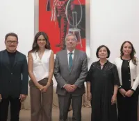 Comisión del Senado viaja a EU para frenar impuesto a remesas