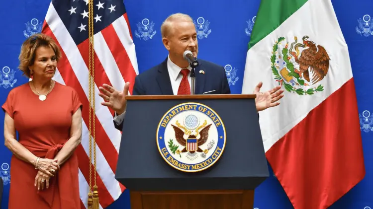 Ronald Johnson se presentó este lunes como nuevo embajador de EU en México. (Foto: Especial)