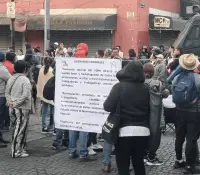 Maestros de la CNTE bloquean accesos a Palacio Nacional e impiden entrada