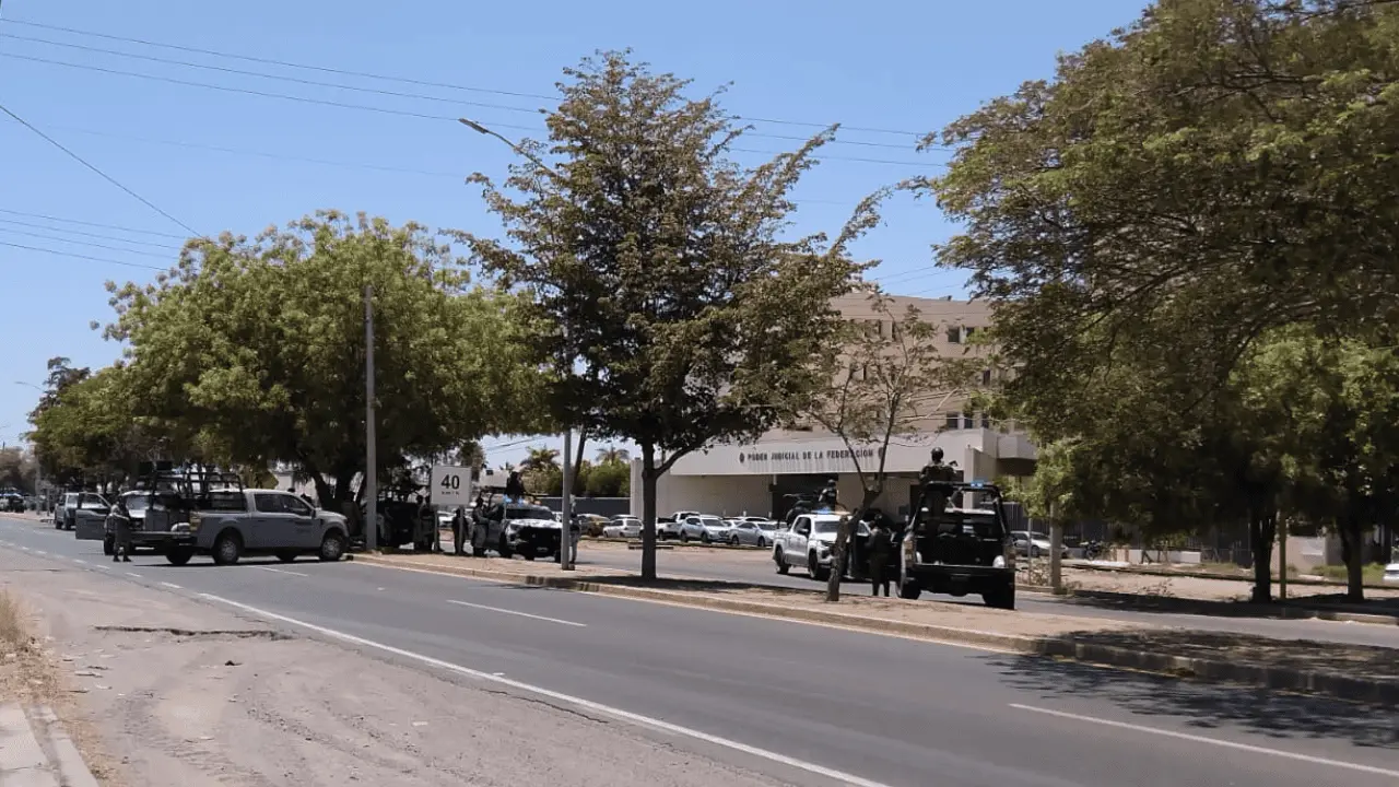 Reportan enfrentamiento armado dentro de centro penitenciario de Culiacán