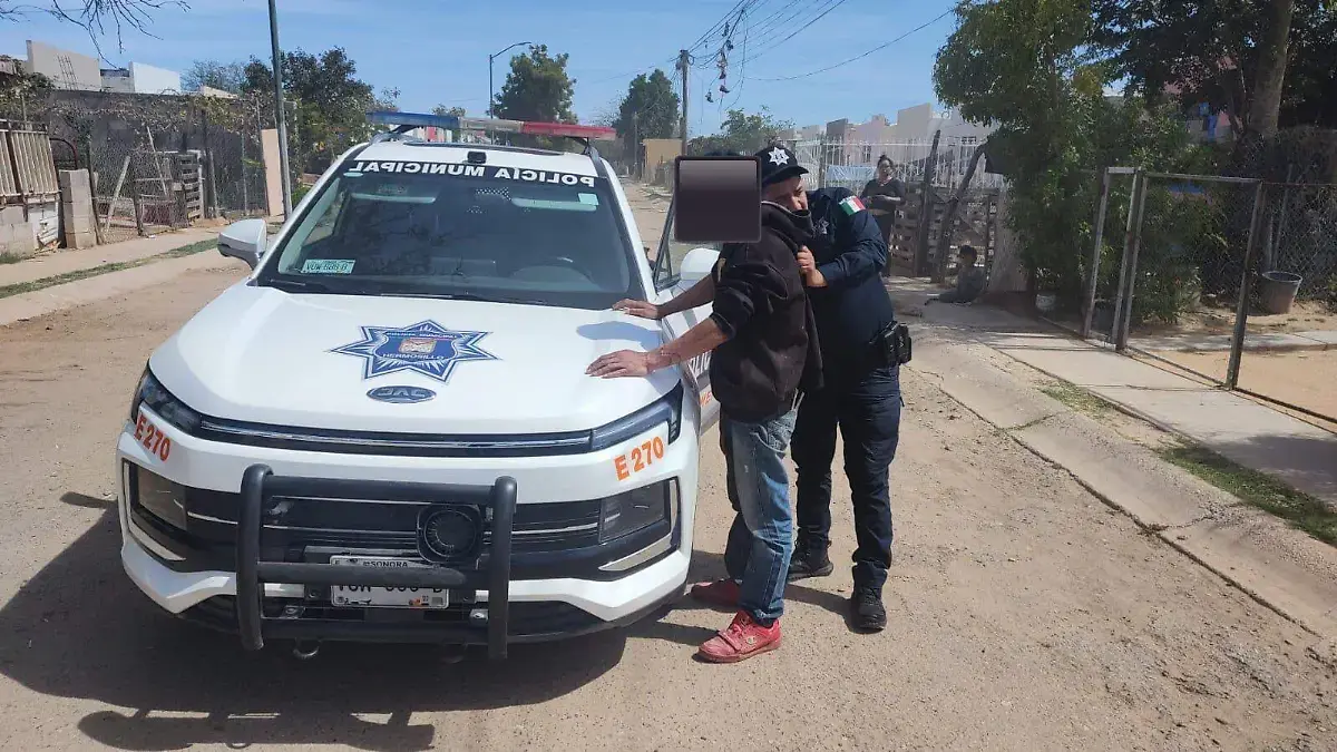 Aprehenden a hombre por golpear a su esposa en Canteras Residencial