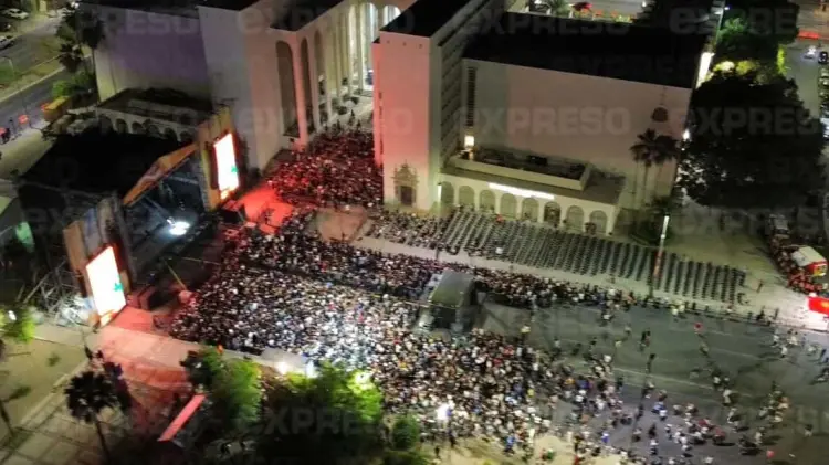 Vista aérea del Foro Rosales en las Fiestas del Pitic. ( Foto: Alejandro Loustaunau / EXPRESO)