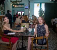En Café Garmedia pasan una tarde agradable