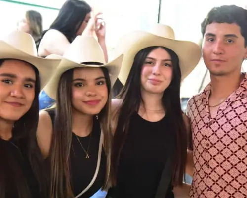 Hermosillenses a la espera de presentación de Remmy Valenzuela