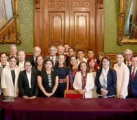 Garantiza gobernador Alfonso Durazo salud de calidad