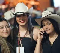 Se dan cita para presentaciones en el Palenque
