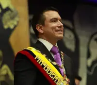 Daniel Noboa jura como presidente de Ecuador y refrenda triunfo electoral