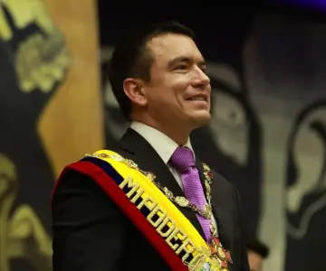 Daniel Noboa jura como presidente de Ecuador y refrenda triunfo electoral