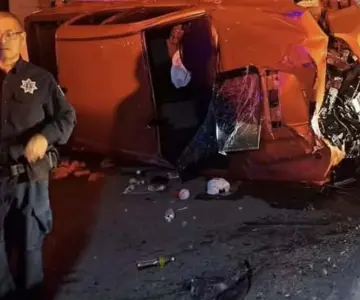 Volcamiento en San Carlos deja lesionado y cuantiosos daños