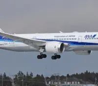 Avión de Tokio tuvo que ser desviado a Seattle por un pasajero rebelde