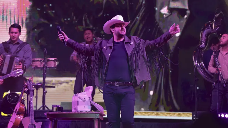 Edén Muñoz convocó a 70 mil personas para su presentación en las Fiestas del Pitic 2025. (Cortesía)