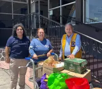 Club de Leones de Guaymas entrega más de media tonelada de alimentos