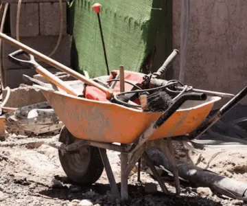 Detienen a sujeto por robo en obra en construcción en Bahía de Kino