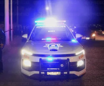 Detienen a motociclista tras disparar arma de uso exclusivo del ejército