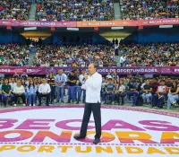 Alfonso Durazo destina más de 800 MDP a becas universitarias en 2025