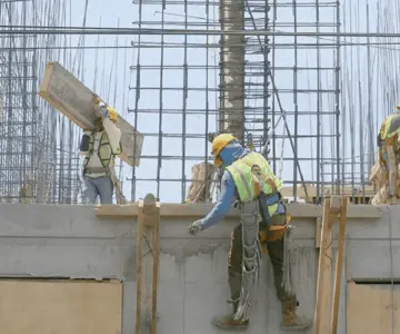 Pobreza laboral cae a su nivel más bajo desde 2005: 33.9%