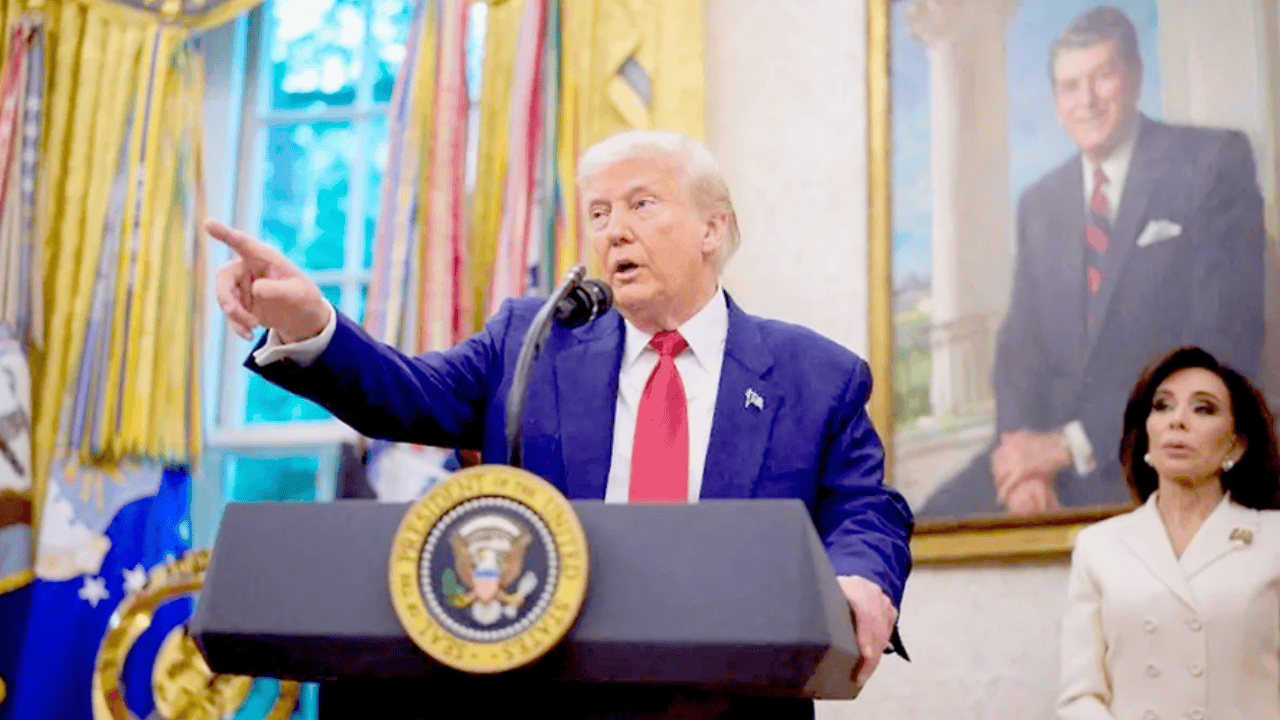 Corte de apelaciones restablece aranceles globales de Donald Trump