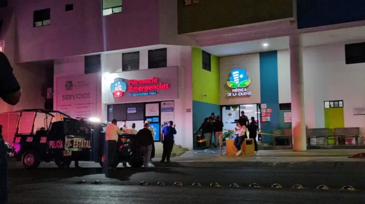 El grupo armado ingresó a una clínica privada, ubicada en la colonia Gabriel Leyva. (Foto: Especial)