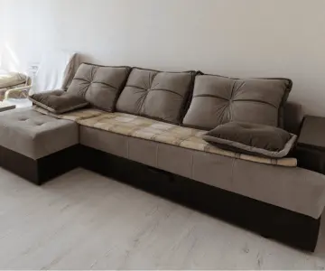 Ventajas de tener un sofá cama en espacios compartidos