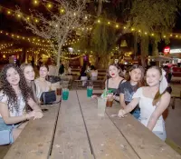 En la Ruina La diversión se pasa en familia