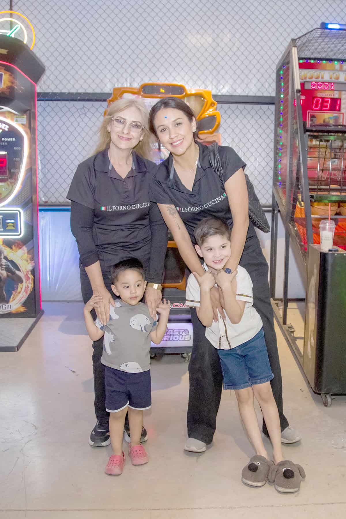 En la Ruina La diversión se pasa en familia
