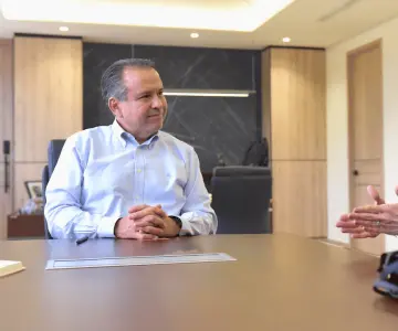 Gobierno de Hermosillo y Fundación Clinton acuerdan becas académicas