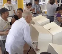 Reaparece el expresidente López Obrador en elección judicial