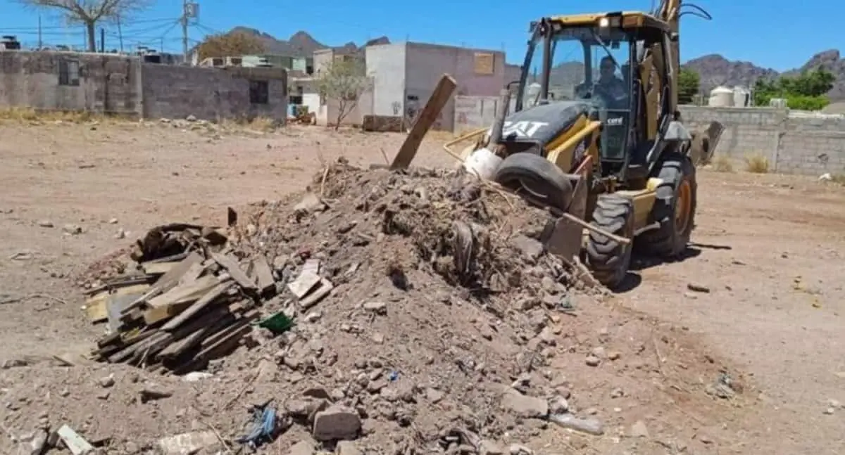 Ante temporada de lluvias, continúa limpieza de arroyos en Guaymas