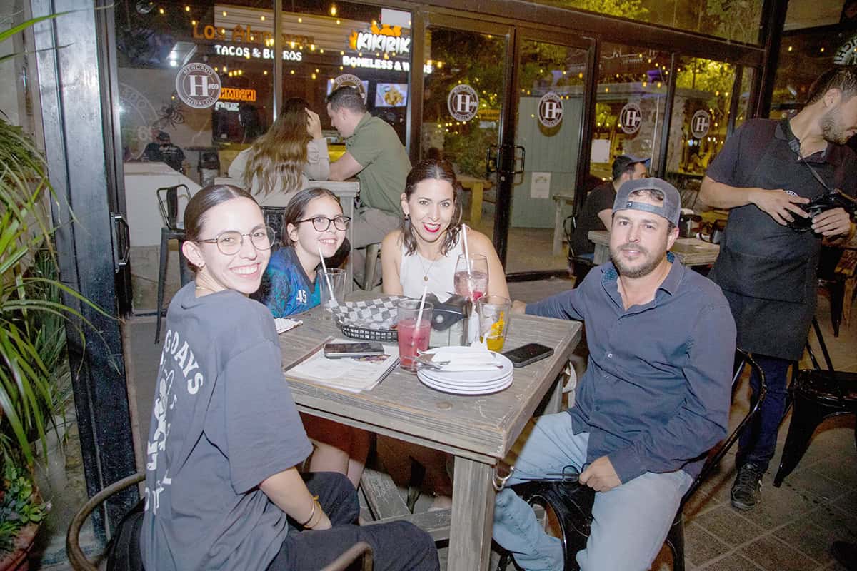 Festejan en Mercado H69