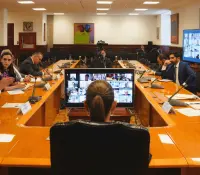 Sheinbaum y empresarios analizan aranceles de EU al acero y aluminio
