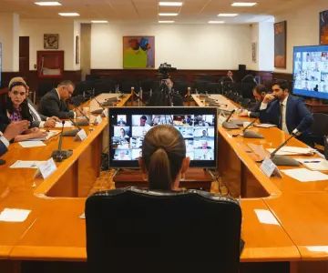 Sheinbaum y empresarios analizan aranceles de EU al acero y aluminio